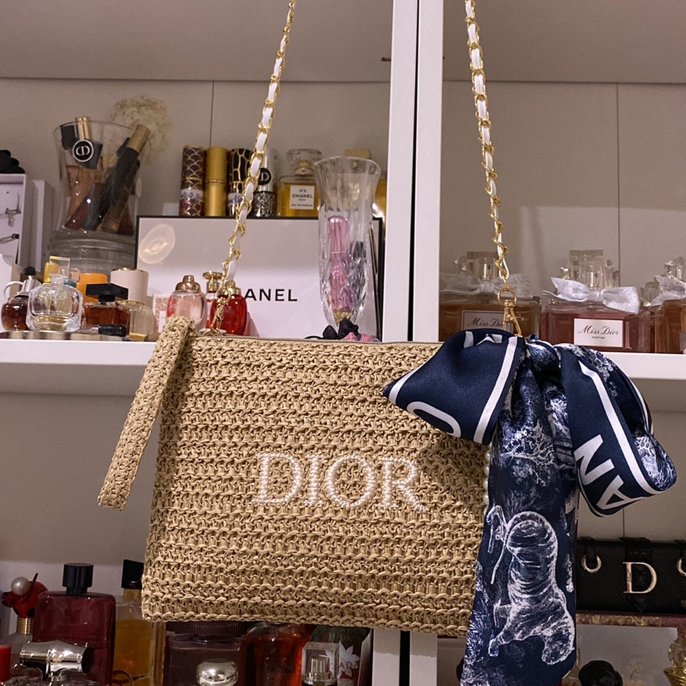 Dior Raffia Pouch - Picture 7 of 11